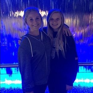 Meet your Posher, Annie